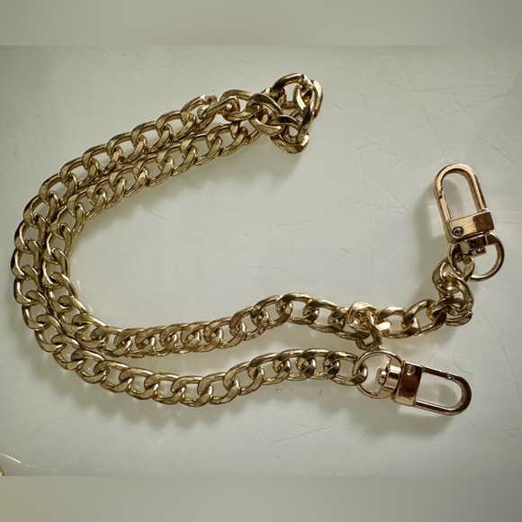 Louis Vuitton Pouchette - Picture 11 of 11